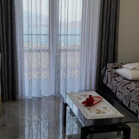 Miri'S Villa ซารานเดอ ภายนอก รูปภาพ